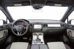 Volkswagen Touareg V6 FSI Wolfsburg Edition 2016 года (NA)